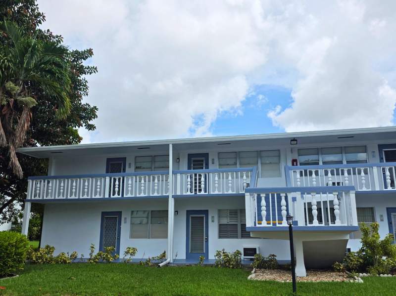 1 bedroom Condominium at 418 Tilford T #418, Tilford T Condo, Deerfield Beach — photo 2