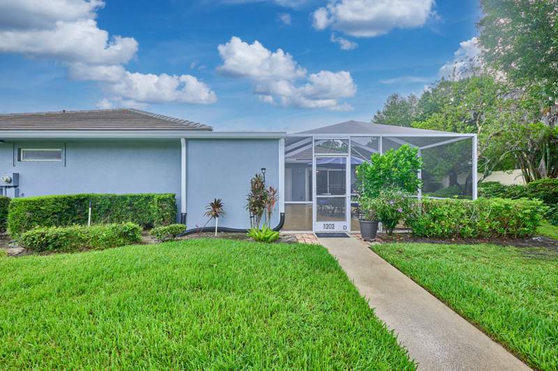 2 bedroom Villa at 1202 NW Sun Terrace Circle #24D, Metes And Bounds — photo 3