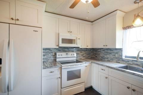 1501 NE 13th Terrace #H12, Jensen Beach FL - photo 7 of 25