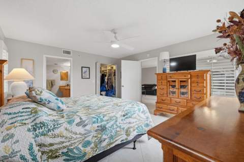 6112 Huntwick Terrace #108, Delray Beach FL - photo 17 of 43
