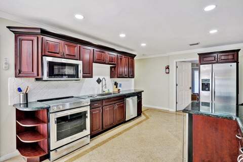 1016 Harrison Street, Hollywood FL - photo 16 of 37