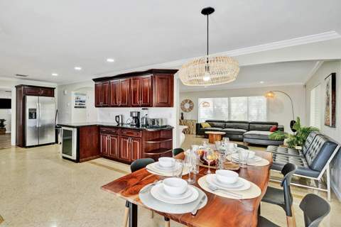 1016 Harrison Street, Hollywood FL - photo 18 of 37