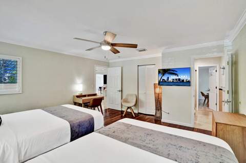 1016 Harrison Street, Hollywood FL - photo 24 of 37