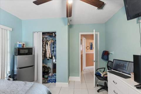 4290 NW 49th Terrace, Lauderdale Lakes FL - photo 16 of 20