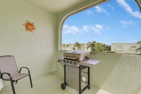 2129 SE Wild Meadow Circle, Port St. Lucie FL - photo 6 of 49