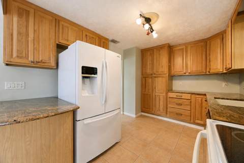2485 SE Sidonia Street, Port St. Lucie FL - photo 12 of 43