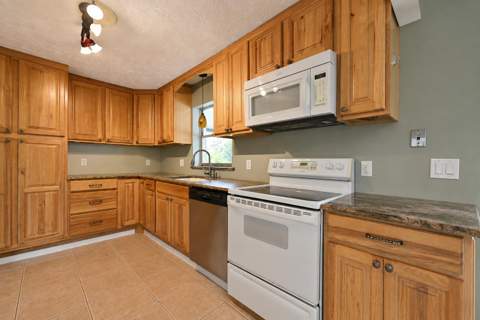 2485 SE Sidonia Street, Port St. Lucie FL - photo 11 of 43