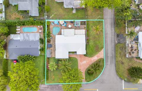 661 Eagle Circle, Delray Beach FL - photo 7 of 41