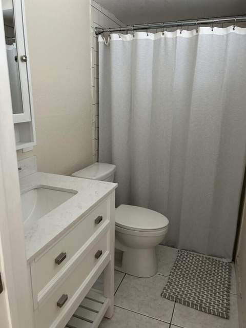 884 SE Solaz Avenue, Port St. Lucie FL - photo 9 of 10