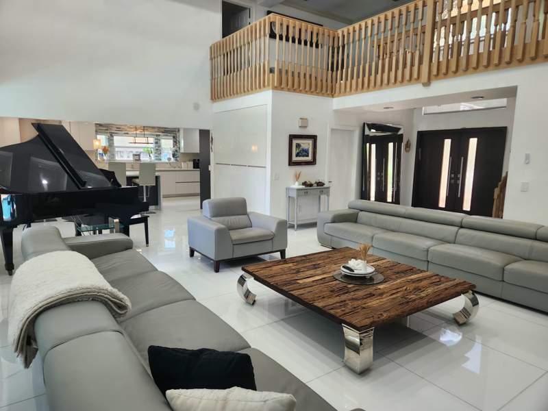 4 bedroom Single Family Residence at 3877 Bimini Avenue, Embassy Lakes Parcel, Cooper City — photo 2