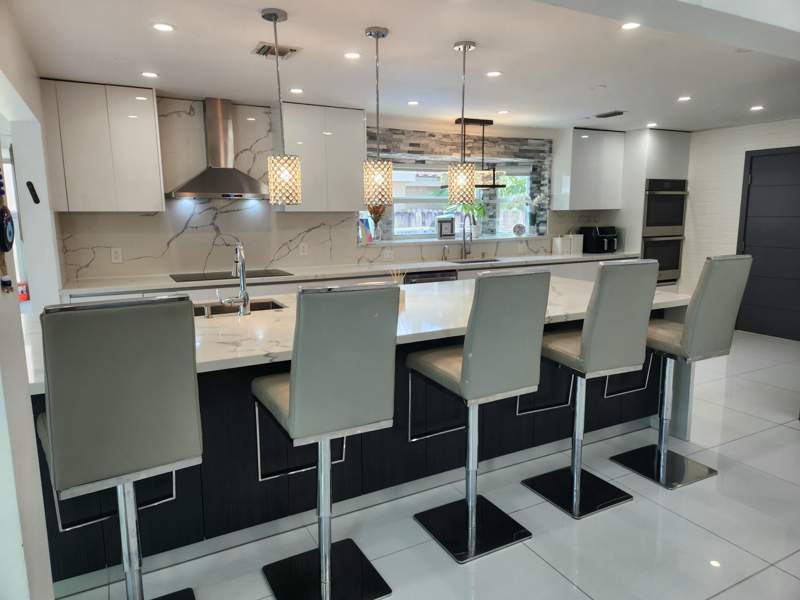4 bedroom Single Family Residence at 3877 Bimini Avenue, Embassy Lakes Parcel, Cooper City — photo 4