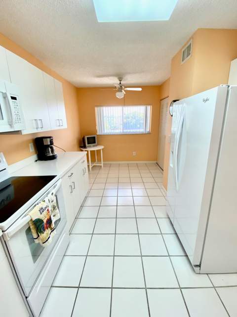 4735 Lucerne Lakes Boulevard #410, Lake Worth FL - photo 17 of 21