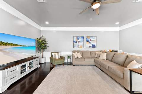 5871 Kelsey Lane, Tamarac FL - photo 12 of 36