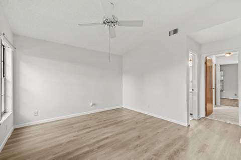 8019 SE Villa Circle, Hobe Sound FL - photo 13 of 40