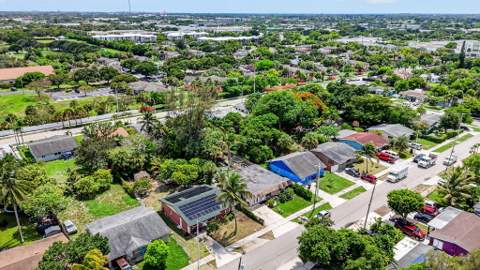 816 SW 3rd Court, Delray Beach FL - photo 12 of 22
