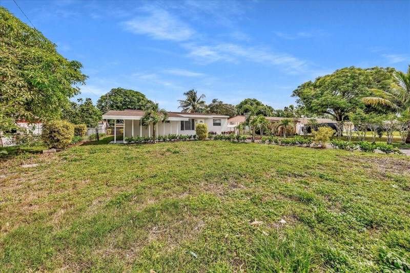 4 bedroom Single Family Residence at 6311 SW 2nd Street, Southgate Second Add, Margate — photo 5