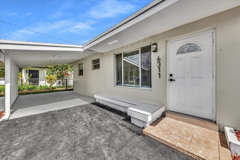 4 bedroom Single Family Residence at 6311 SW 2nd Street, Southgate Second Add, Margate — photo 3