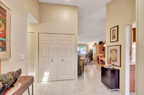 494 Iron Forge Court, Royal Palm Beach FL - photo 6 of 47