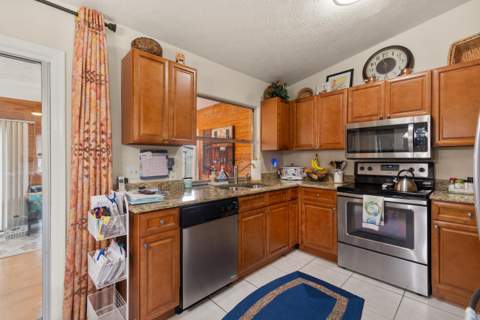 1842 SE Carvalho Street, Port St. Lucie FL - photo 9 of 26