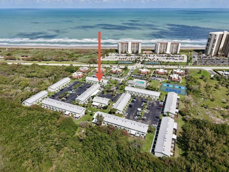 2 bedroom Townhouse at 9409 S Ocean Drive #31, Island Village Phase II, Jensen Beach — photo 2