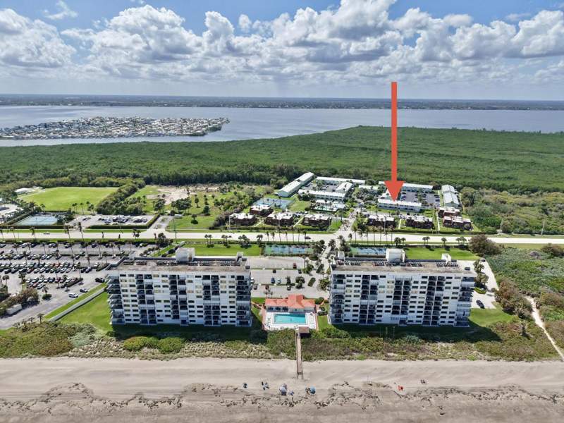 2 bedroom Townhouse at 9409 S Ocean Drive #31, Island Village Phase II, Jensen Beach — photo 4