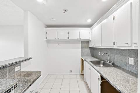 310 Oakridge R Court #310, Deerfield Beach FL - photo 12 of 43