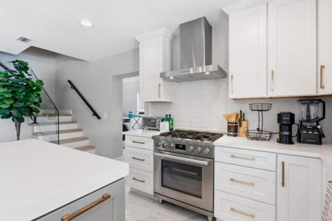 2447 SE 10th Street, Pompano Beach FL - photo 11 of 35