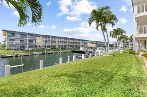110 Shore Court #315, North Palm Beach FL - photo 6 of 28