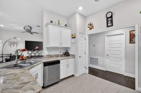 3958 SW Brunswick Street, Port St. Lucie FL - photo 16 of 53