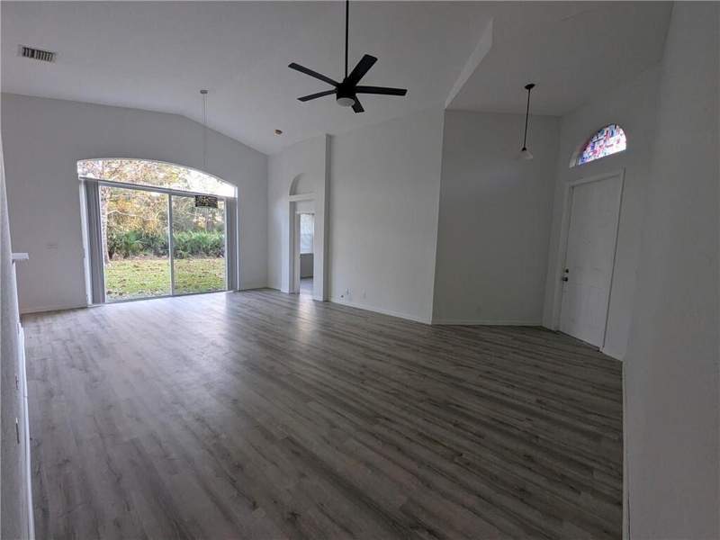 3 bedroom Single Family Residence at 6243 Arlington Way, Portofino Shores Phase Two, Fort Pierce — photo 4
