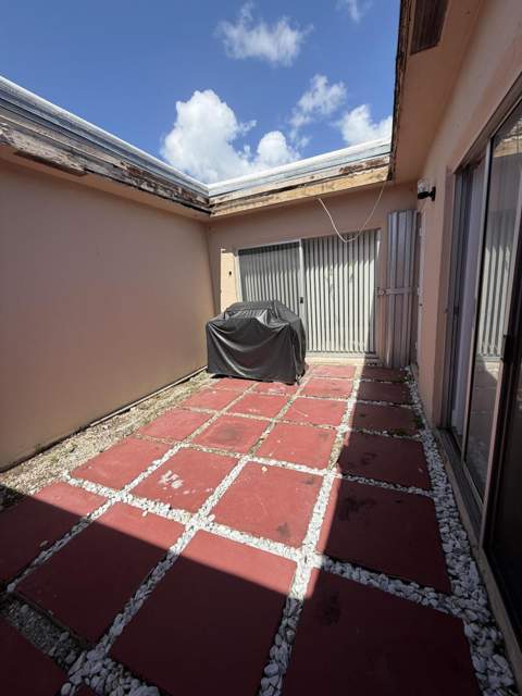 2329 SW 81st Terrace, North Lauderdale FL - photo 14 of 20