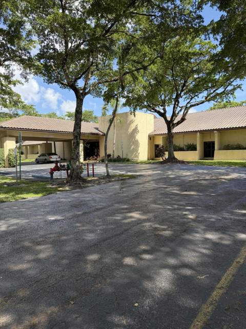 2329 SW 81st Terrace, North Lauderdale FL - photo 17 of 20