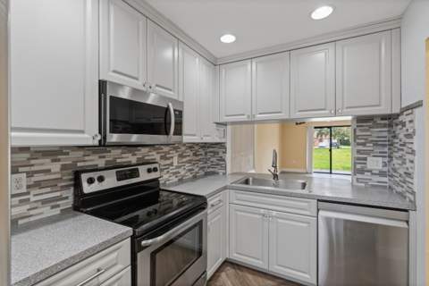 10927 NW 29th Court, Sunrise FL - photo 6 of 28