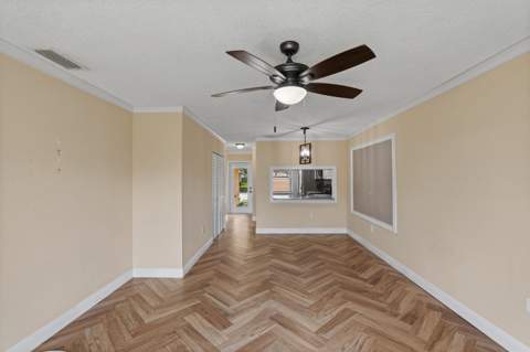 10927 NW 29th Court, Sunrise FL - photo 10 of 28