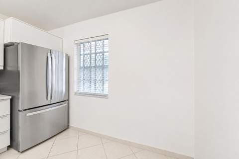 1025 SE 4th Avenue #101, Dania Beach FL - photo 9 of 21