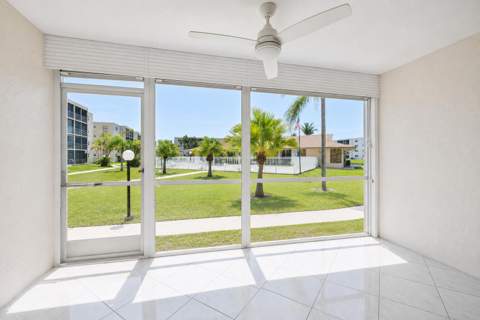 1025 SE 4th Avenue #101, Dania Beach FL - photo 10 of 21