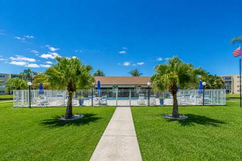 1025 SE 4th Avenue #101, Dania Beach FL - photo 11 of 21