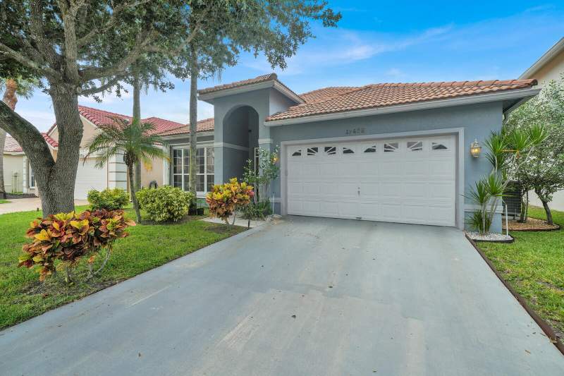 3 bedroom Single Family Residence at 18453 Old Princeton Lane, Lakes At Boca Raton Par K, Boca Raton — photo 3