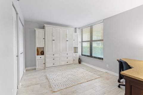 17 Royal Palm Way #105, Boca Raton FL - photo 14 of 44