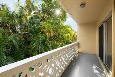 815 Middle River Drive #205, Fort Lauderdale FL - photo 23 of 26