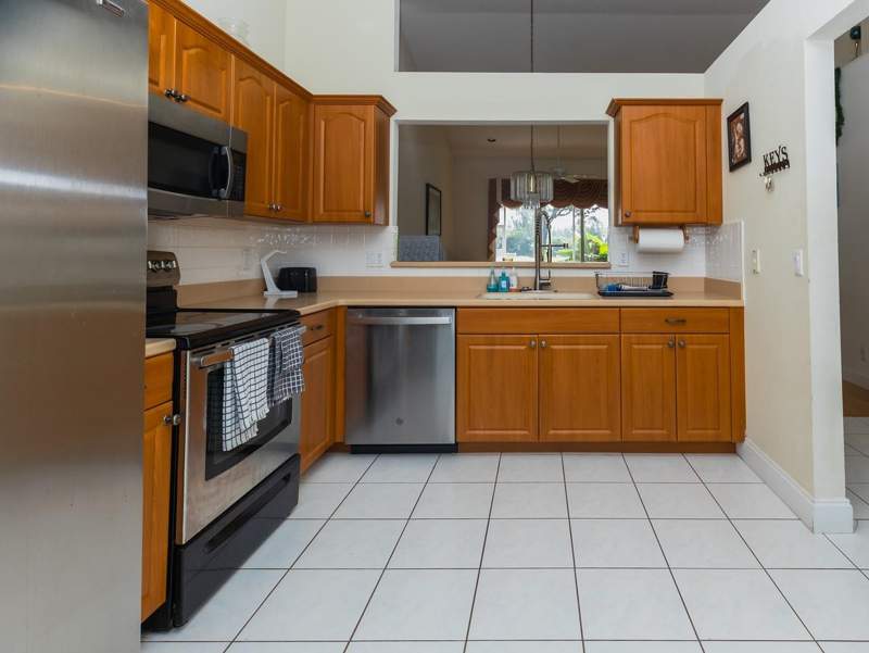 2 bedroom Townhouse at 2491 Aragon Boulevard #2, Aragon Sec One, Sunrise — photo 5