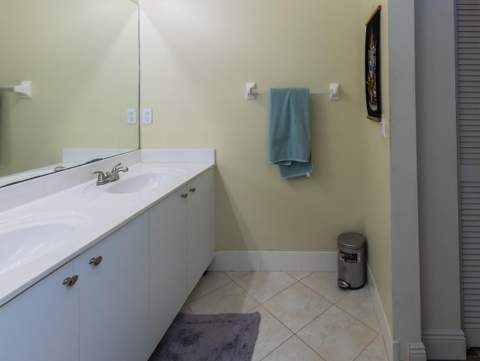 2491 Aragon Boulevard #2, Sunrise FL - photo 22 of 29