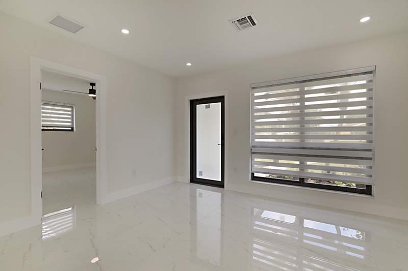 4 bedroom Single Family Residence at 421 Fontana Drive, Palm Springs Village 4, Palm Springs — photo 5