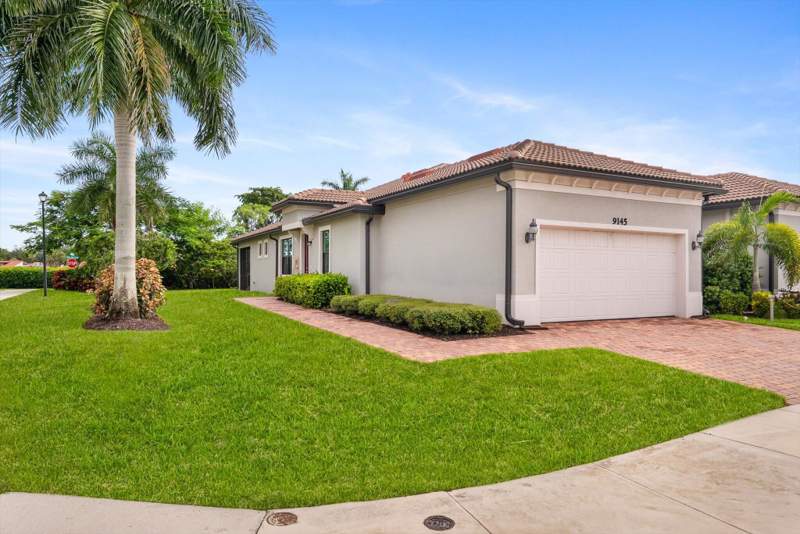 3 bedroom Villa at 9145 Passiflora Way, Boca Flores Condo, Boca Raton — photo 3