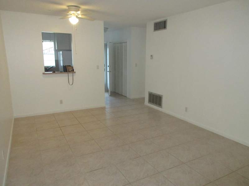1 bedroom Condominium at 1115 Lake Terrace #107, Leisureville Lake Condo, Boynton Beach — photo 4