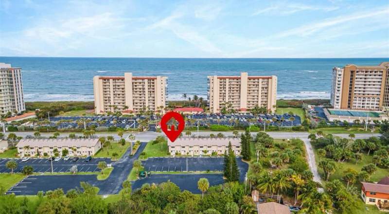 2 bedroom Townhouse at 4225 N Highway A1A #17, Ocean Harbour Villas Condominium, Fort Pierce — photo 4