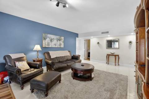 6342 Longboat Lane #201, Boca Raton FL - photo 16 of 29