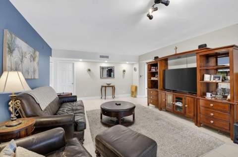 6342 Longboat Lane #201, Boca Raton FL - photo 17 of 29