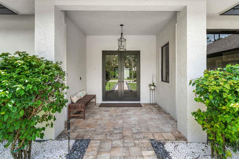 4 bedroom Single Family Residence at 14829 Stirrup Lane, Paddock Park 1 Of Wellington, Wellington — photo 4