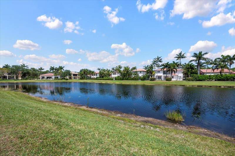 4 bedroom Single Family Residence at 1428 Barlow Court, Evergrene, Palm Beach Gardens — photo 2